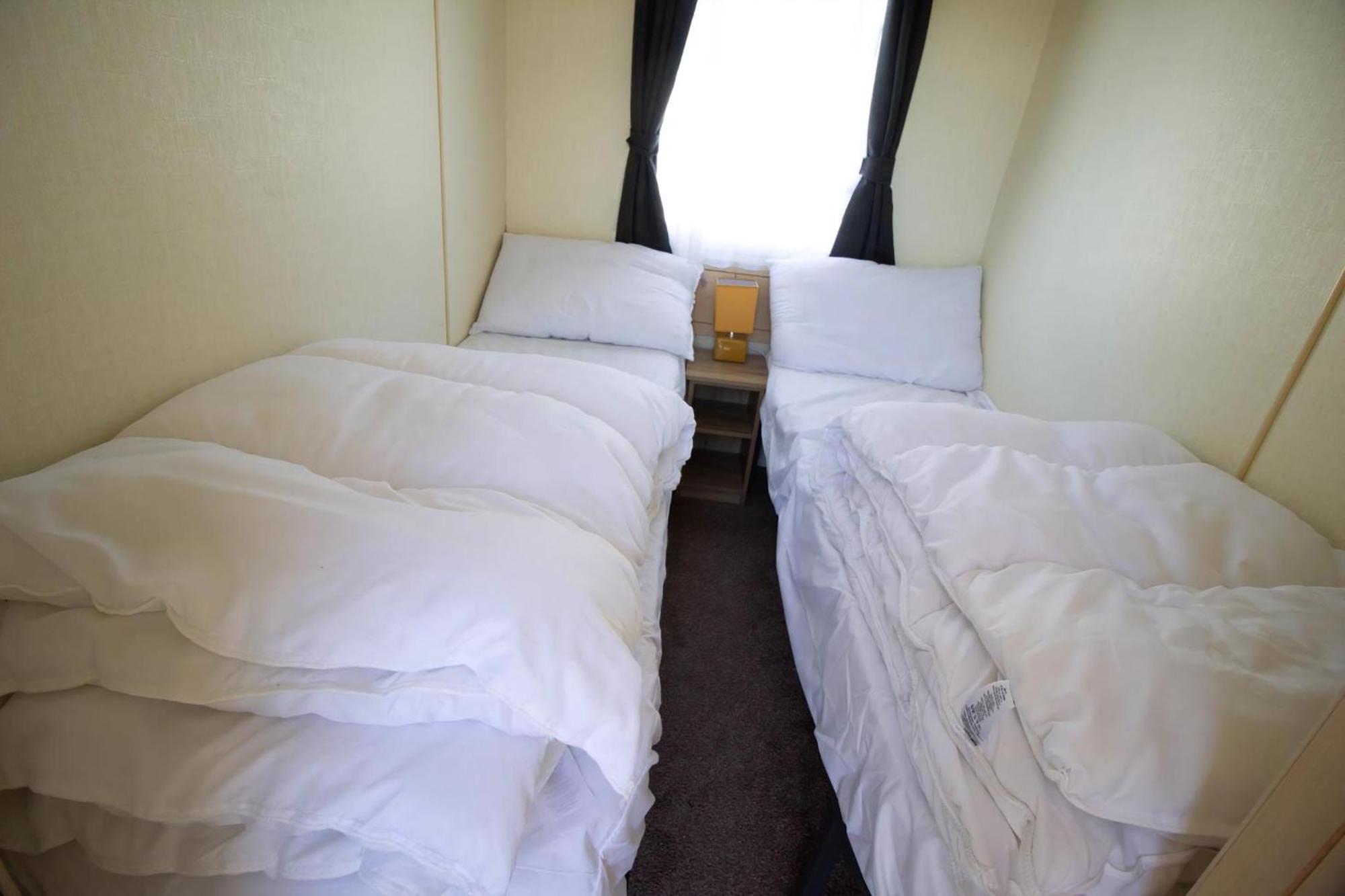 Great 8 Berth Caravan For Hire In Skegness Ref 33069F 外观 照片